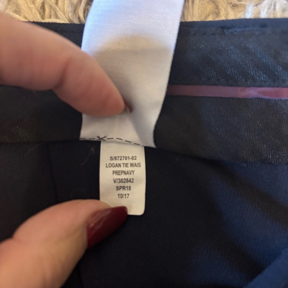 Banana Republic Logan Tie Waist Wide Leg Slack/Trouser/Pant. Dark navy, size 10 - Picture 7 of 13